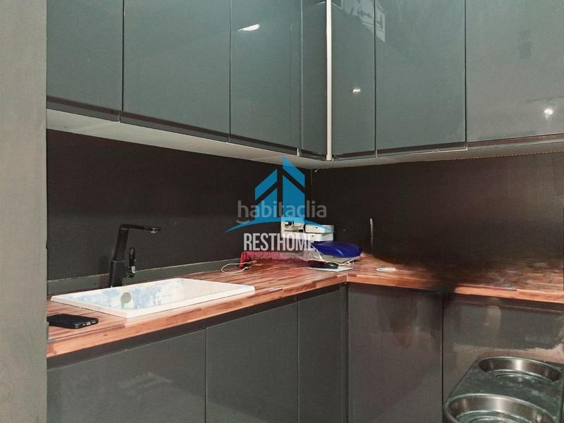 Foto d5289af2-16d7-4bf9-ae05-27424659d2c6. Pas-de-porte local commercial dans Russafa Valencia