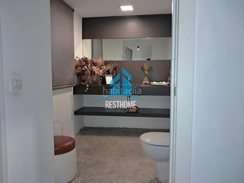 Foto 4c60813e-c361-480e-8ab7-d34fa96d90ee. Traspaso local comercial se traspasa peluquería en funcionamiento en Valencia