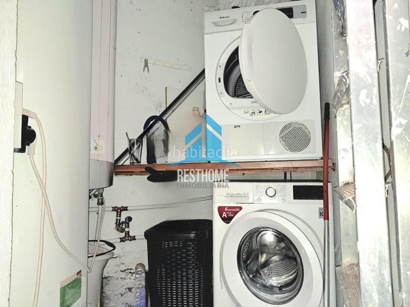 Foto 61573d35-0c74-46ff-bd50-4fe34a20753b. Traspaso local comercial se traspasa peluquería en funcionamiento en Valencia