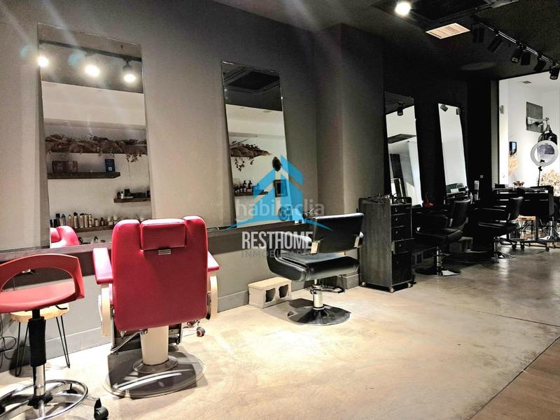 Foto 9b9fa0d4-caa0-4f4d-b15f-f5d40429508f. Traspaso local comercial se traspasa peluquería en funcionamiento en Valencia