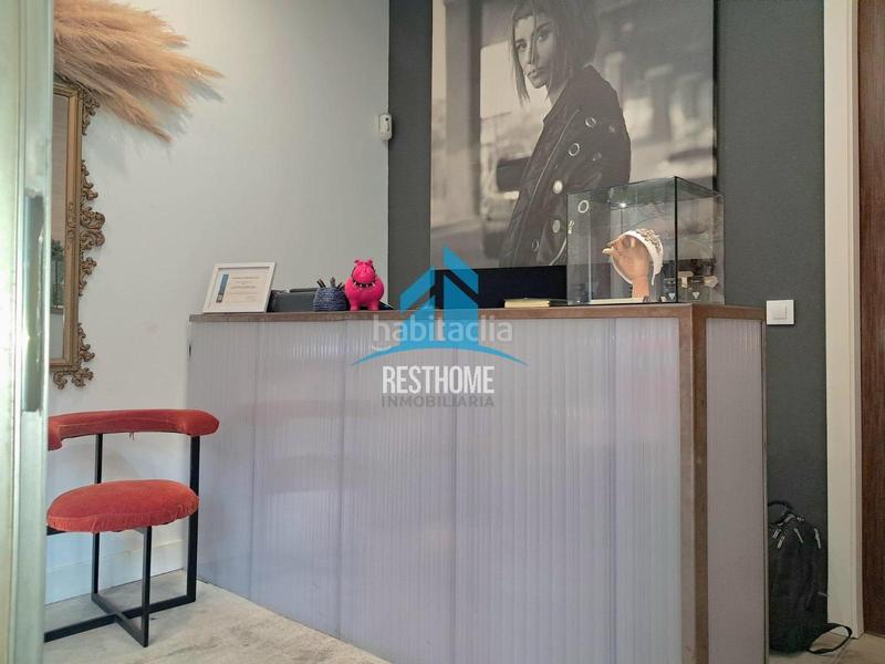 Foto c388697d-797e-4f62-86a7-6e136721e96d. Traspaso local comercial se traspasa peluquería en funcionamiento en Valencia