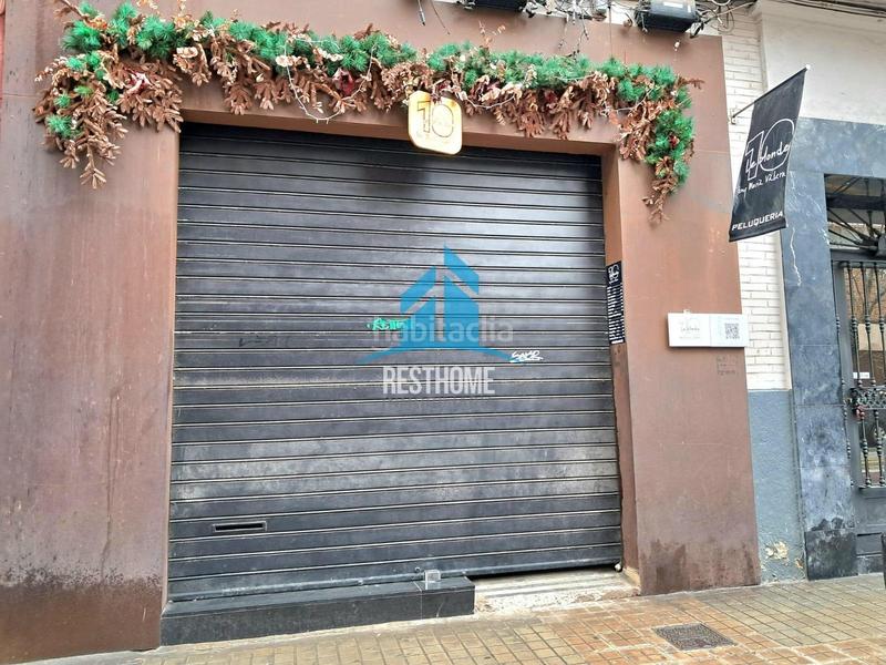 Foto f93f8cb2-6185-494c-823e-646e98589ba7. Traspaso local comercial se traspasa peluquería en funcionamiento en Valencia