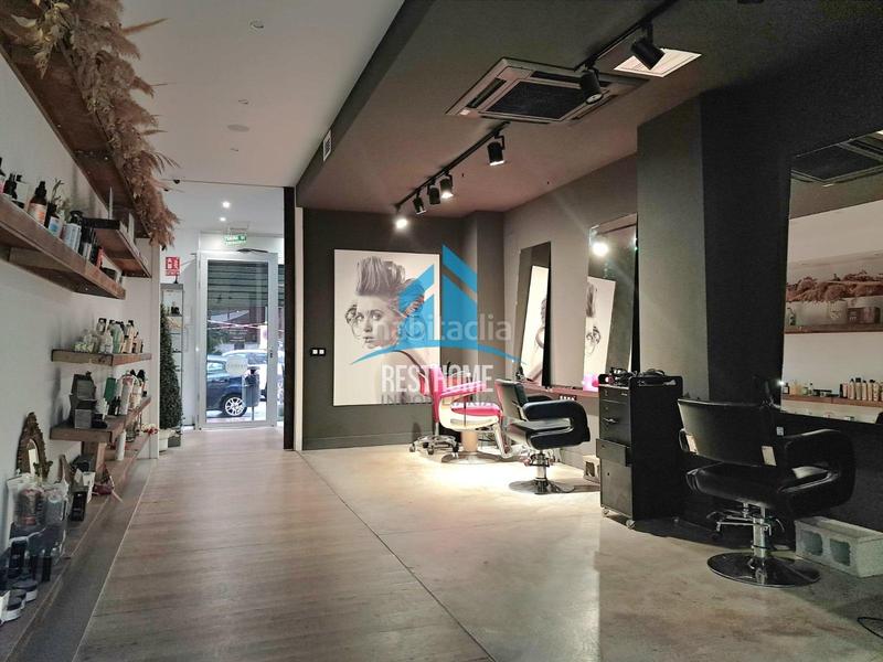 Foto fc1d5d50-0749-4006-8817-7a6621531cb5. Traspaso local comercial se traspasa peluquería en funcionamiento en Valencia