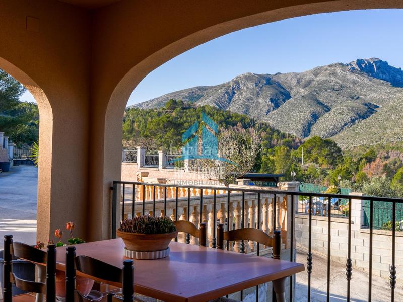 Foto ed5cbb48-0fe0-400a-b191-99bc64d43f6b. Chalet impresionante finca rústica con piscina y vistas panorámicas en benisa en Benissa