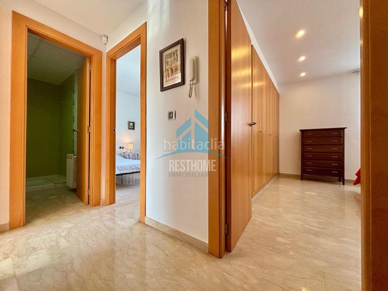 Foto b4e26941-d0b6-47c2-a78a-242b2b0f20a9. Casa aparellada amb calefacció aparcament a Park Nord - Casona Gandia