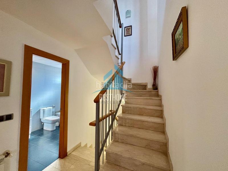 Foto 34bac01d-320a-4a04-ac23-8194716debac. Casa bifamiliare con riscaldamento parcheggio in Park Nord - Casona Gandia