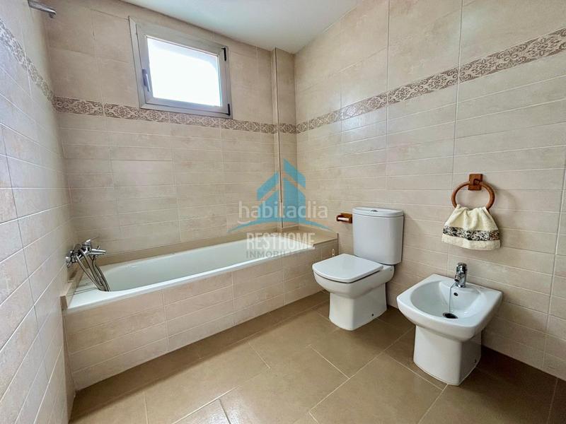 Foto 1670169d-af0f-4116-81ee-35f9720ec629. Casa pareada en Park Nord - Casona Gandia