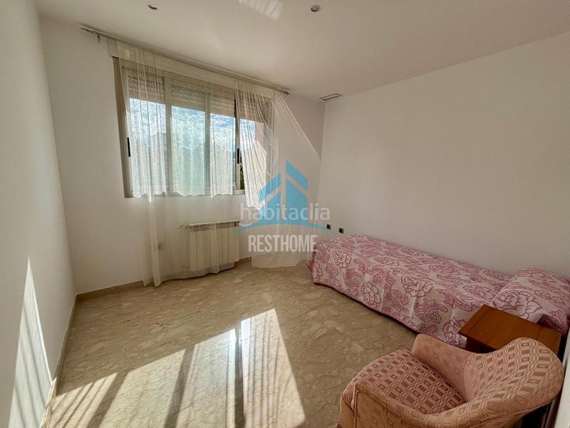 Foto 1f88e1a3-cf1b-4c01-8ae9-93e0fa0c7826. Casa pareada en Park Nord - Casona Gandia