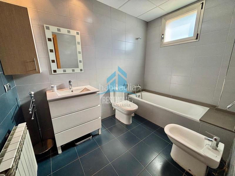 Foto 7280664a-6d75-40a6-bb17-225ba2e3da2c. Casa pareada en Park Nord - Casona Gandia