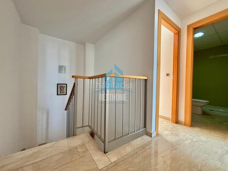 Foto e77be1f5-2a71-4cb7-8b9c-eb70b0e2660c. Casa pareada en Park Nord - Casona Gandia