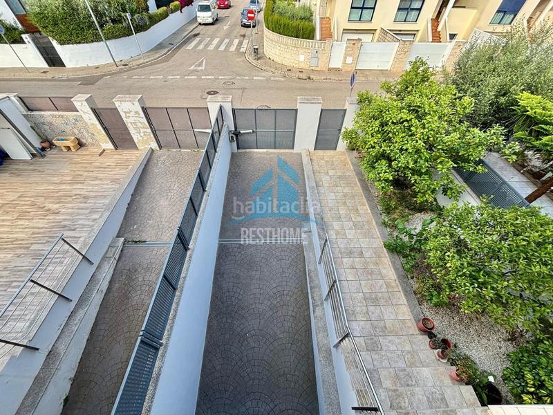 Foto 5deae4e3-2f1b-4116-9847-1d12ec077e93. Towny house with heating parking in Park Nord - Casona Gandia