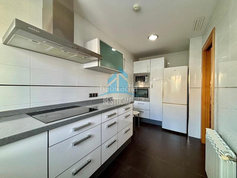 Foto a7aabb43-1d68-4b3e-a9eb-2e82260b92f2. Towny house with heating parking in Park Nord - Casona Gandia