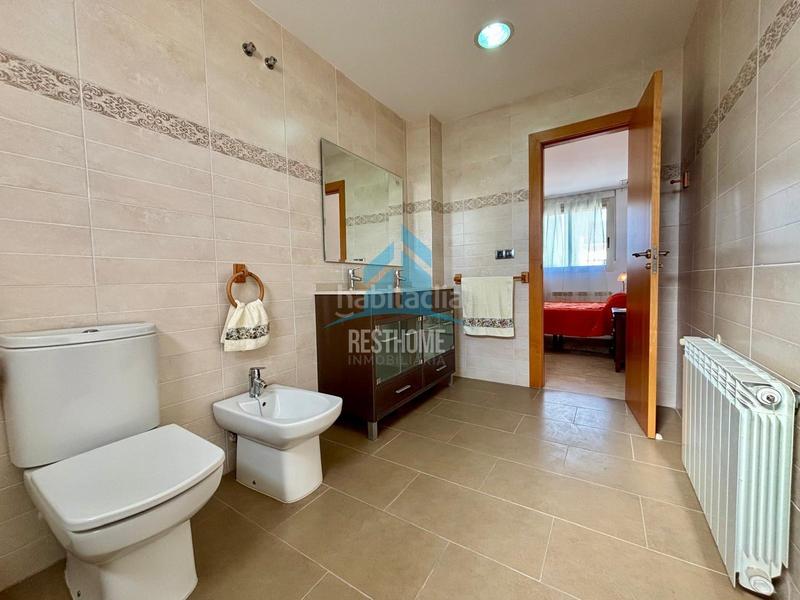 Foto b06af947-cf41-4e68-947f-93b9144a7668. Towny house with heating parking in Park Nord - Casona Gandia