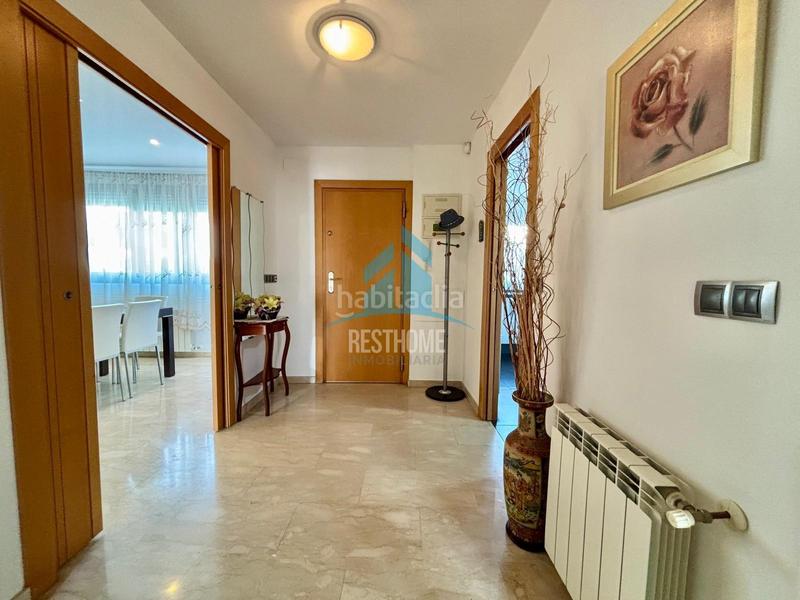 Foto f86f6f77-c6f9-4929-901f-e275c7074640. Towny house with heating parking in Park Nord - Casona Gandia