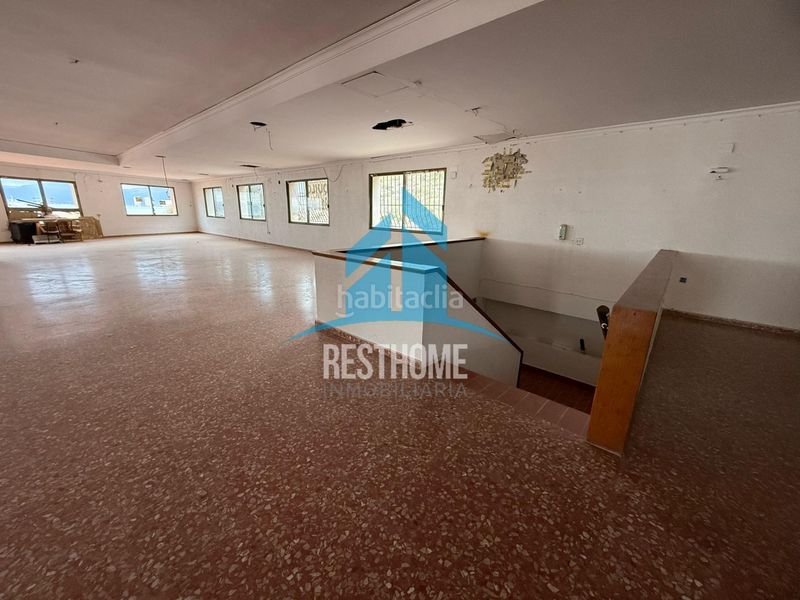 Foto c6a2cb20-f802-44f1-9ff4-f8f8aa80c1a9. Local comercial a El Faro Cullera