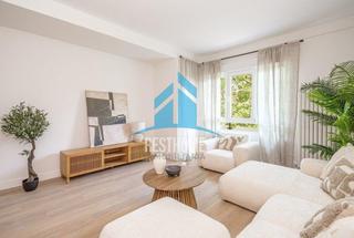 Apartament en Russafa. Piso reformado de 109 m en venta en ruzafa, valencia, con vistas
