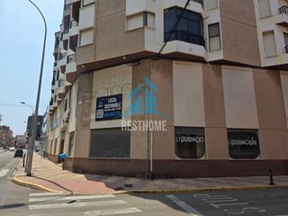 Local commercial  Calle de sueca. Local comercial en venta y alquiler  1.426 m2 en dos plantas  es