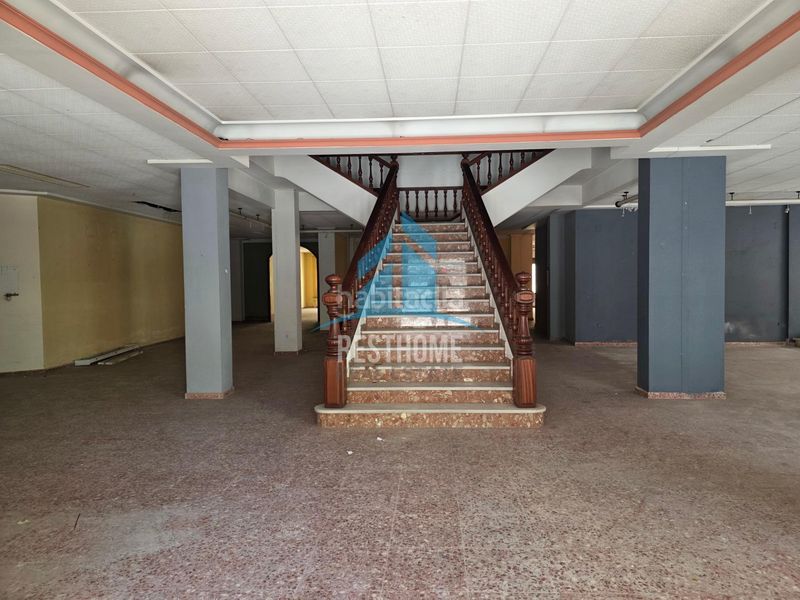 Foto ecfbe774-6f9c-4613-a7e7-73fd3c7ccaf9. Local comercial a pueblo de Cullera Cullera