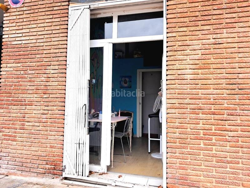 Foto ce5fe2bd-6d1c-4bcd-bdd7-600e70e66938. Traspàs local comercial a Ciutat Universitaria Valencia