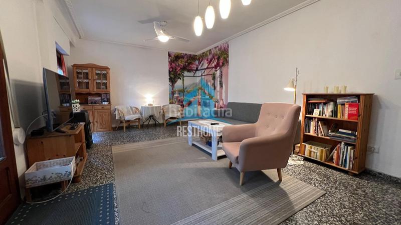 Foto a9d93235-b894-4785-93fe-ee4bce713315. Piso  en Oliva pueblo Oliva