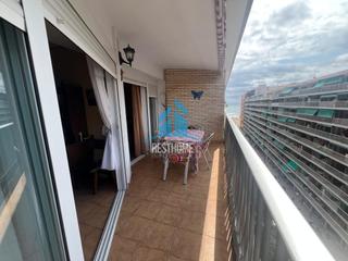 Pis a Sant Antoni. Piso de tres dormitorios con garaje en san antonio