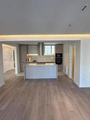 Appartement  Cabo juby. Espectacular piso en ruzafa totalmente reformado