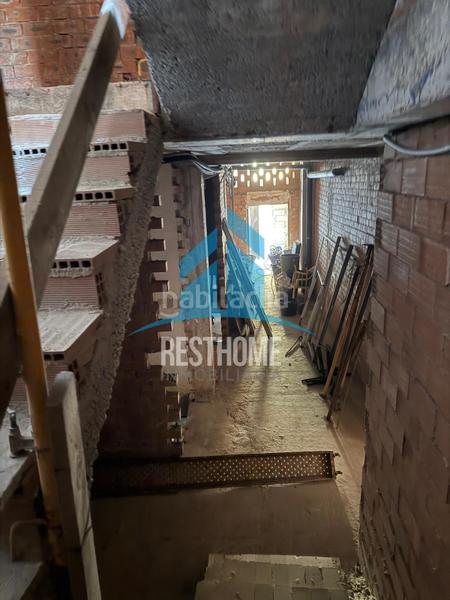 Foto 2306bf8f-5c61-4500-8a62-9c55e2b9bb7c. Édifice dans Favara