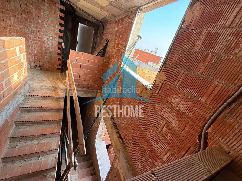 Foto 37f0238c-ecf1-47e0-afd7-f411dc090b97. Édifice dans Favara