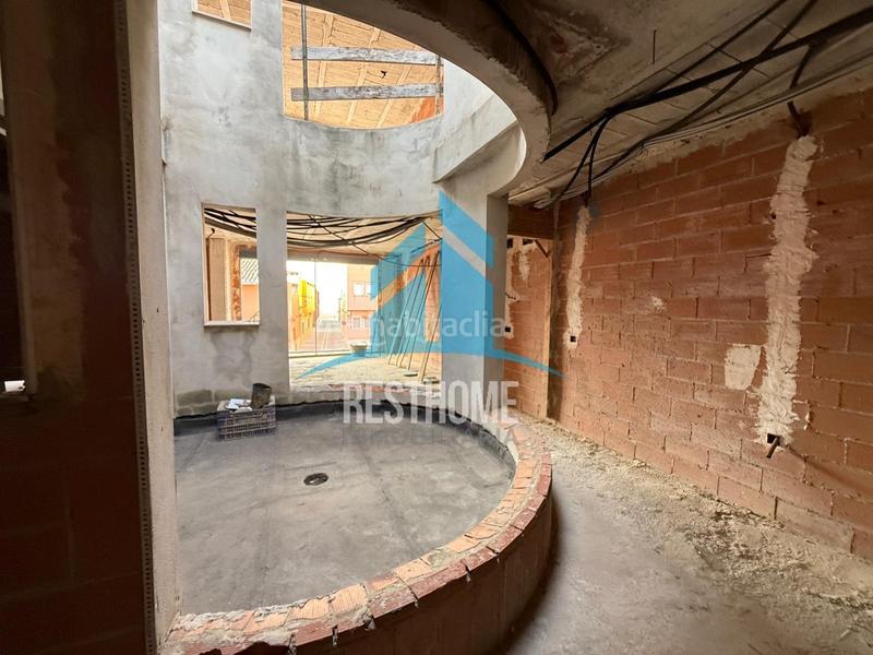 Foto 9b68d99c-38e5-464b-a713-c1c7a13f0cdf. Édifice dans Favara