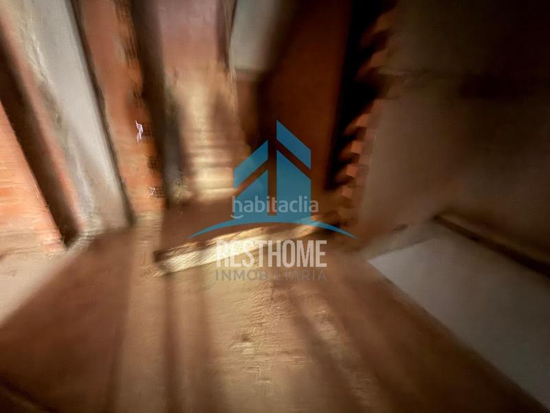 Foto c3cf60cc-2678-44e2-bf35-5ed7dcc9b8d9. Édifice dans Favara