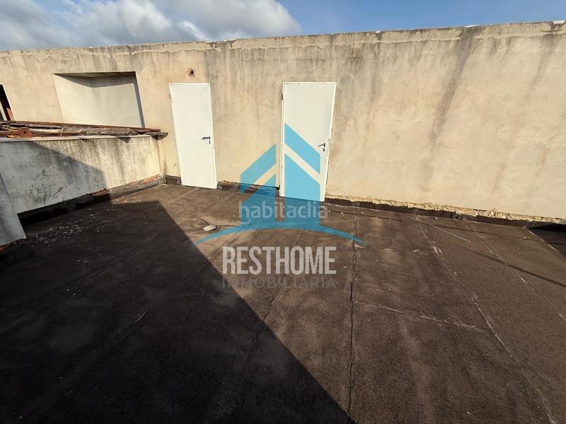 Foto fdd6c646-8df4-426e-abca-1759e482c7f3. Édifice dans Favara