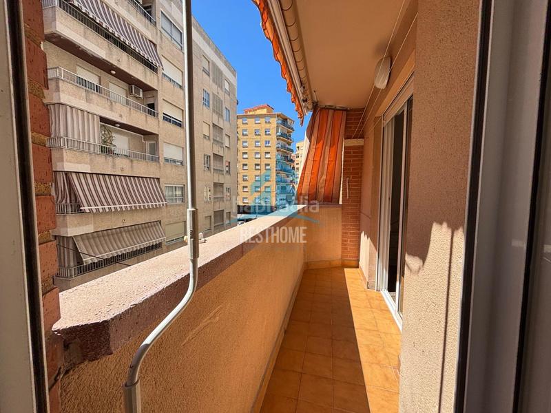 Foto 185e2521-ff38-4b09-9fed-c137e213584a. Pis amb aparcament a Corea Gandia