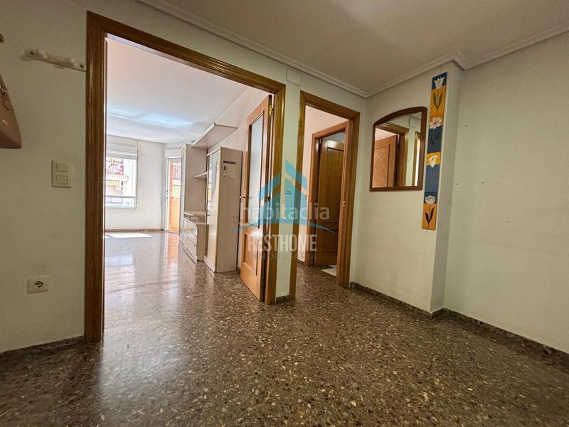 Foto d14a35a5-2c47-4e7e-863d-04da5ada8ebd. Pis amb aparcament a Corea Gandia