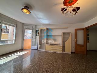 Pis  Calle lluis vives. Amplio y luminoso piso en venta en la zona de corea, gandia