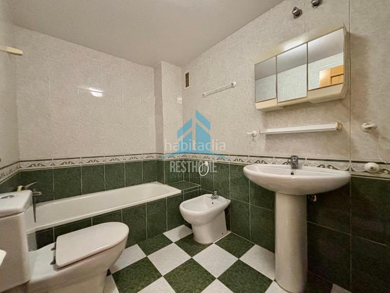 Foto f8fcb313-65b7-4618-9035-d2136ef017f7. Pis amb aparcament a Corea Gandia