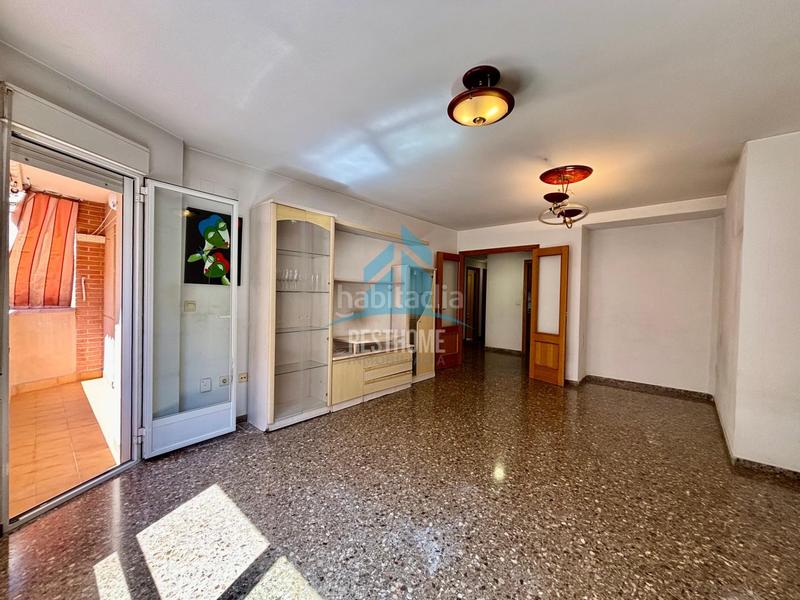 Foto f9ef2f59-3fd3-47ff-87f6-e1e2fb990df3. Pis amb aparcament a Corea Gandia