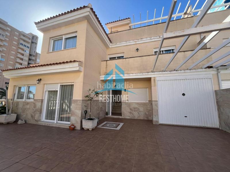 Foto f2419970-0827-42ae-bb57-22e4554e4755. Location chalet avec parking piscine dans Racó Cullera