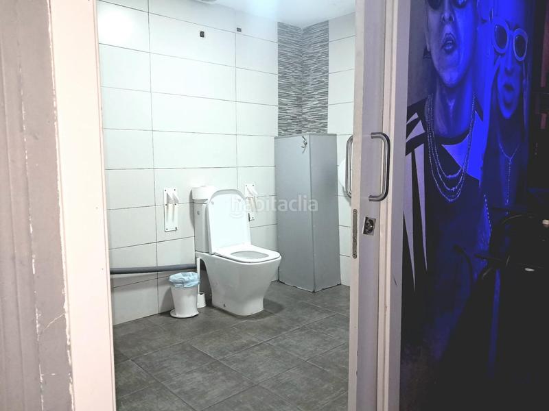 Foto 0c8c88f0-4a25-4f7c-b0c1-9a2b4fb52289. Pas-de-porte local commercial dans Ciutat Jardí Valencia