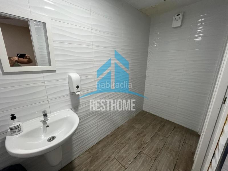 Foto a00baae0-4a62-4990-8c5f-01836ca3aa4e. Traspàs local comercial a Sant Antoni Cullera