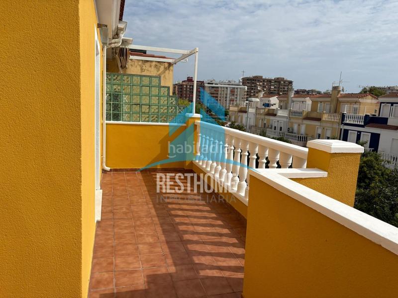 Foto 74abef81-d7f0-4cb6-bd7e-7b8f6b5030af. Casa a schiera con parcheggio in Bulevar del Xúquer Cullera