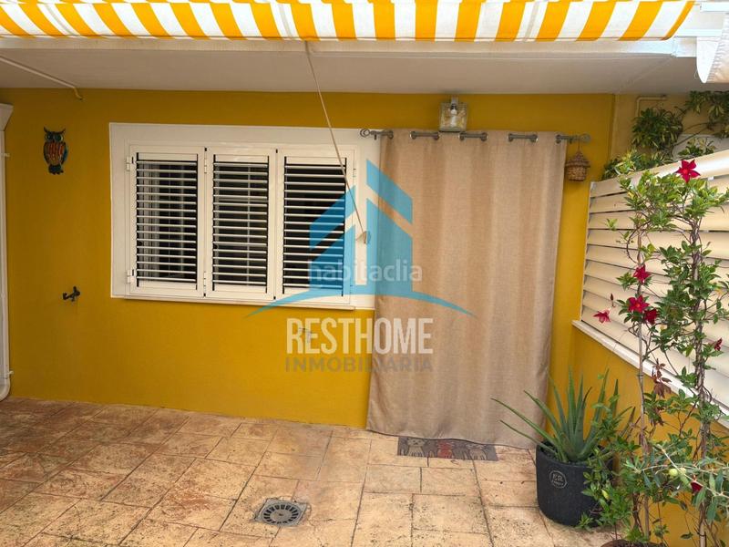 Foto 76d77a7b-dd24-489b-a5d1-e2182c7c1896. Casa a schiera con parcheggio in Bulevar del Xúquer Cullera