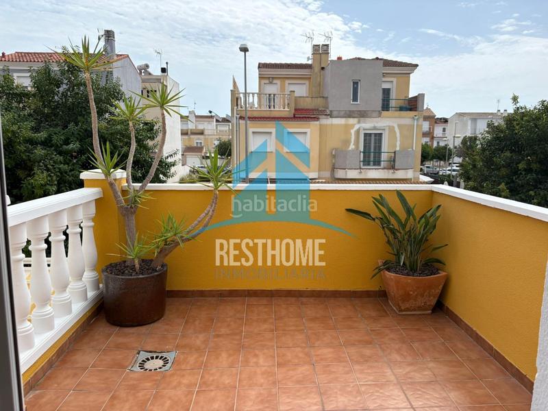 Foto af41a4d7-f823-4fc6-a4de-046d96651123. Casa a schiera con parcheggio in Bulevar del Xúquer Cullera