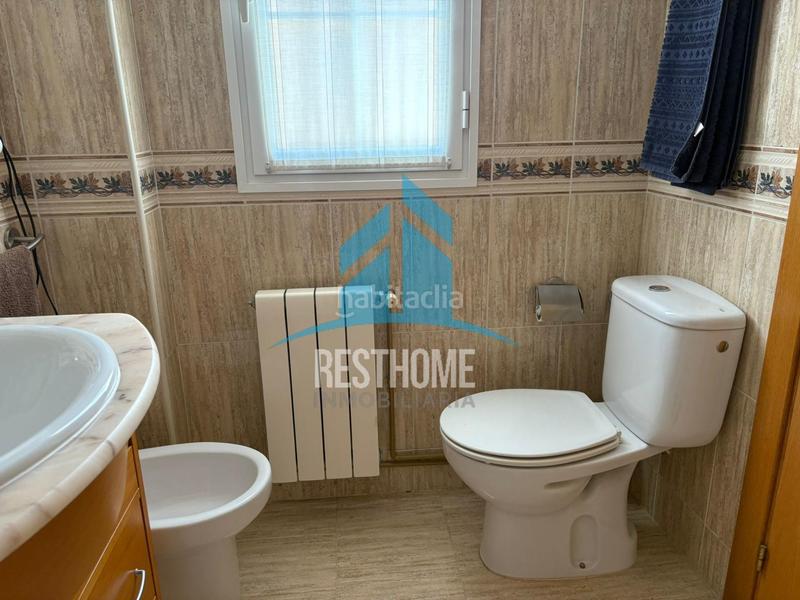 Foto b825bc99-891d-4f0c-8a28-dfb0e078e365. Casa a schiera con parcheggio in Bulevar del Xúquer Cullera