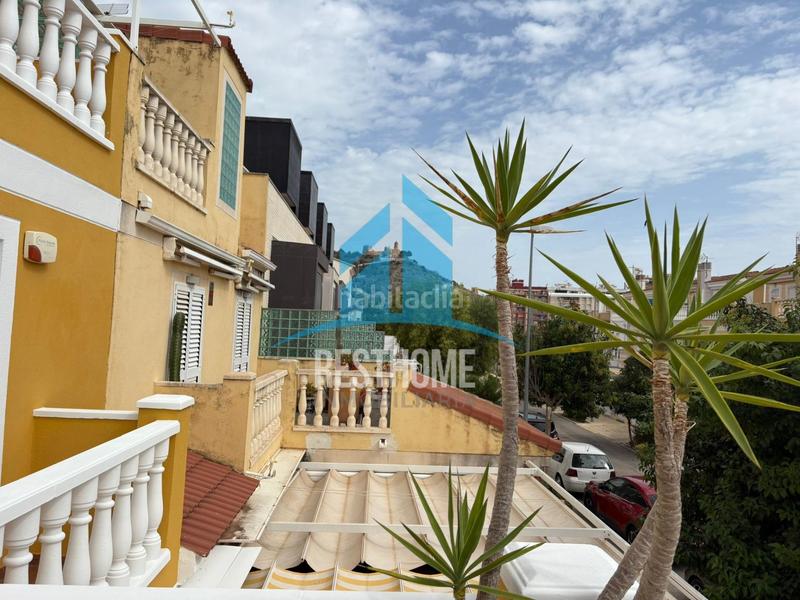 Foto f7e54276-7378-446f-9f04-a6a83c1d8beb. Casa a schiera con parcheggio in Bulevar del Xúquer Cullera