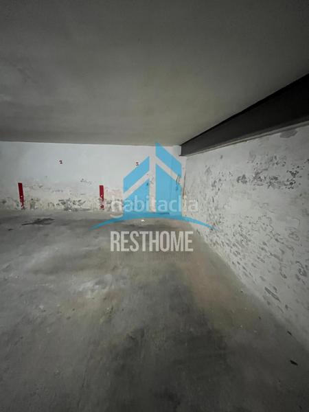 Foto cdfbfffb-b5cc-410f-b883-df8f28d7608b. Parking voiture dans Sant Antoni Cullera