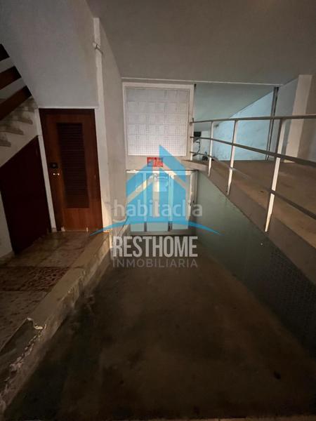 Foto d1581229-2a2b-4103-b2b5-8e58a951a99f. Parking voiture dans Sant Antoni Cullera