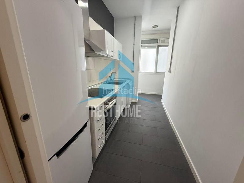 Foto 735f3677-81bb-46af-8996-0295a2203431. Lloguer apartament a Gran Via Valencia