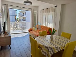 Appartamento in Miramar. Piso reformado a solo 50 metros de la playa en miramar