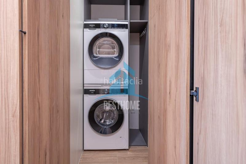 Foto e98488f0-64e2-42ac-8c88-c8622e97ecfd. Piso zona retiro en Jerónimos Madrid