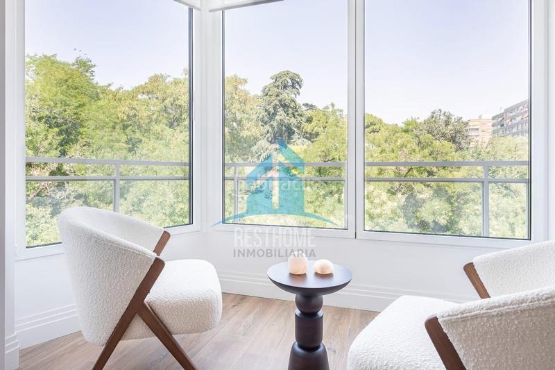 Foto f492c1bc-e01a-4a11-a25b-d50827851a4f. Piso zona retiro en Jerónimos Madrid